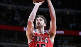 詹姆斯6步上篮视频,高效得分秘诀大公开